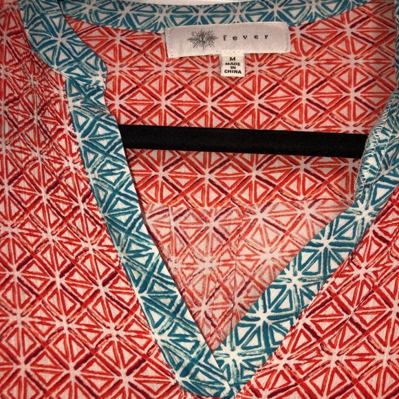 Coral summer blouse - Picture 2 of 2